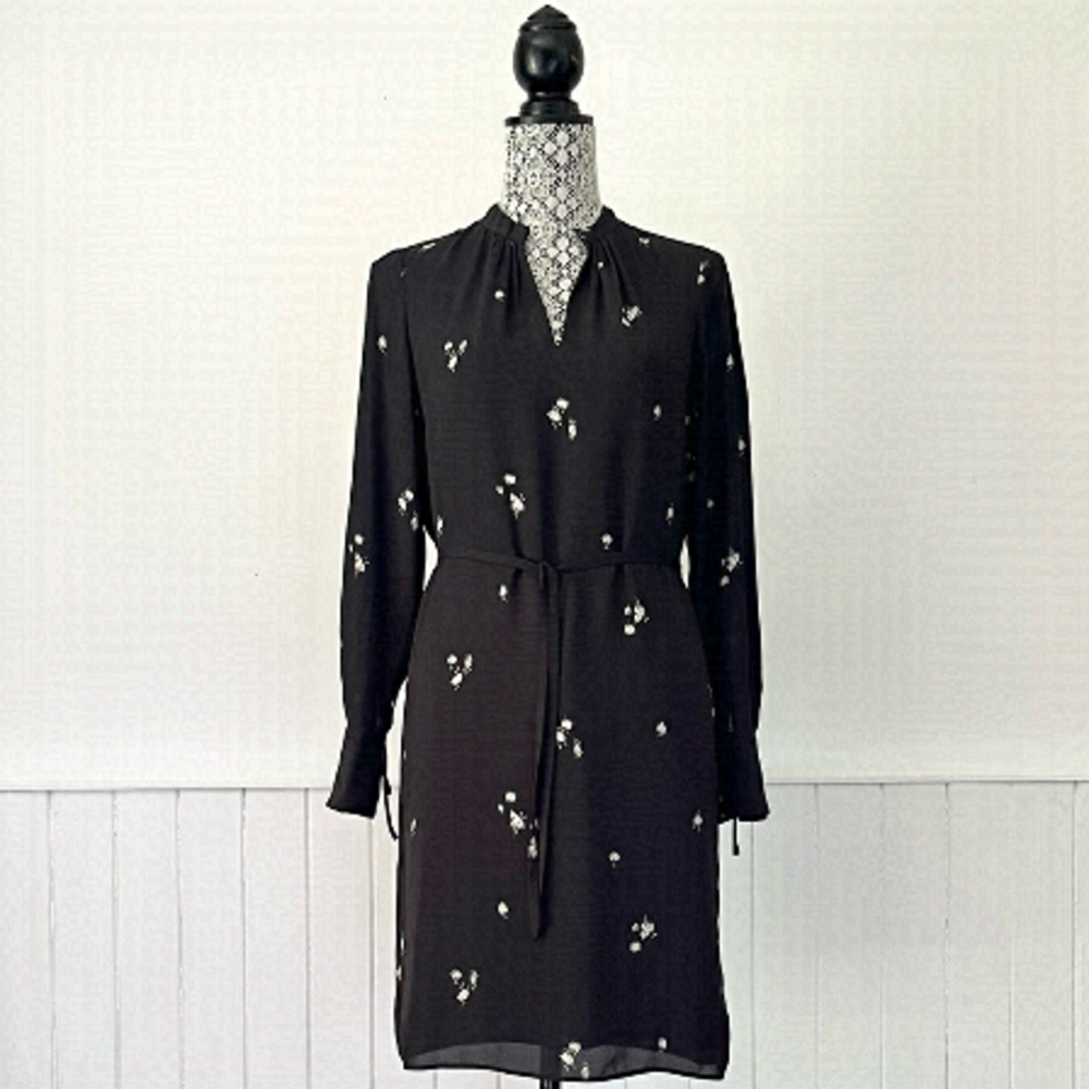 𝅺H&M Dark Gray Floral Long Sleeve Shift Dress Size XS